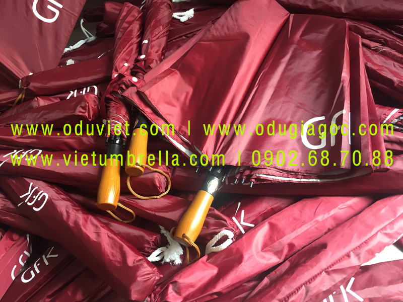 xưởng sản xuất ô dù cầm tay in logo quảng cáo